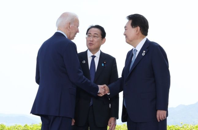 [데일리안 오늘뉴스 종합] 尹、ゼレンスキー大統領との初首脳会談、福島汚染水調査団本日出発など。