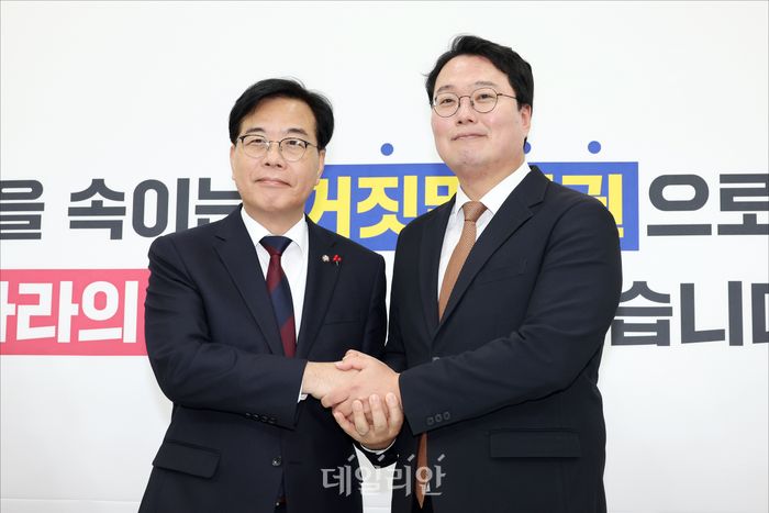 통일교 특검법 관련 뉴스 썸네일 - [속보] 범야권 '통일교 특검법' 전격 합의…제3자 추천 방식으로 하기로