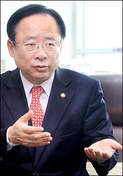 새누리당 원내대표에 출마한 이주영 의원.