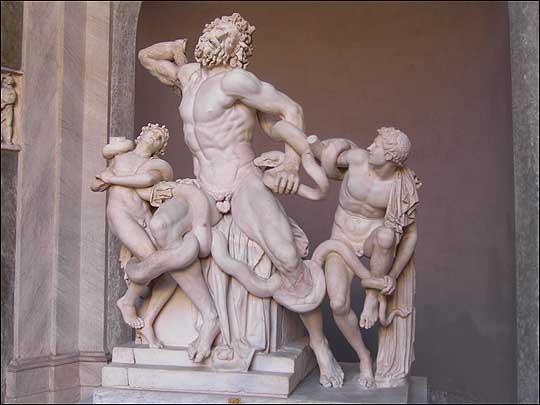 고대 그리스의 조각품인 '라오콘'은 사실적인 묘사로 탄성을 자아내게 한다. ⓒ이석원