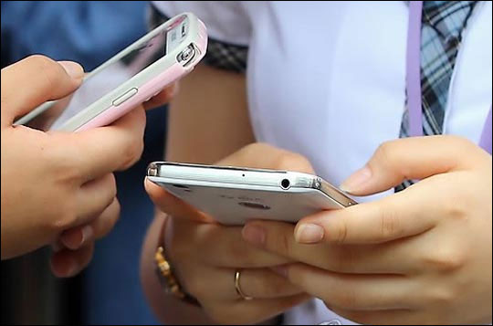 27일 경찰청은 '스파이앱'을 탐지하고 삭제하는 '폴-안티스파이앱' 애플리케이션을 배포했다.(자료사진) ⓒ연합뉴스