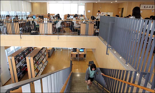 하나고등학교 도서관과 열람실.ⓒ데일리안 박항구 기자