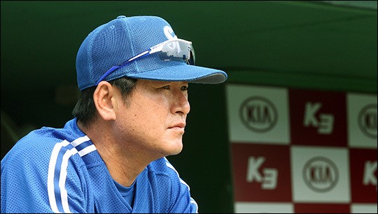 류중일 감독이 한국 야구 대표팀에 대한 부정적인 여론에 안타까운 심경을 전했다. ⓒ 삼성 라이온즈