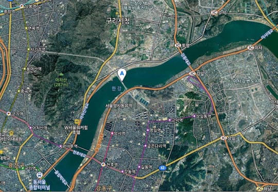 서울 중랑구와 강동구를 잇는 구리암사대교는 천호대교와 강동대교 사이에 위치해 있다.ⓒ네이버 지도