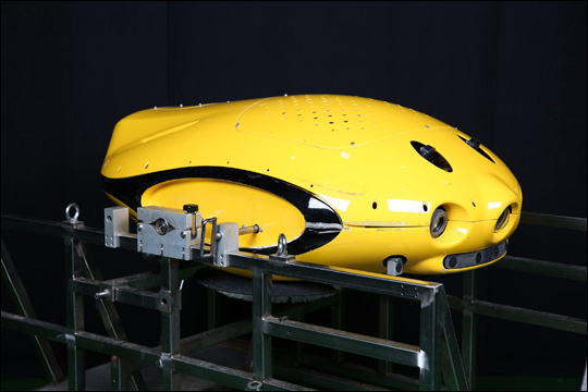 삼성중공업이 개발한 수중 선체청소로봇.ⓒ삼성중공업