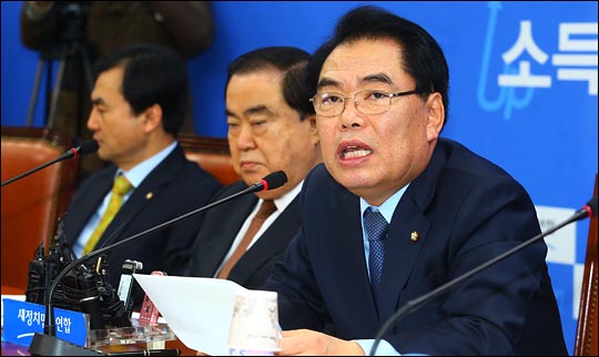 백재현 새정치민주연합 정책위의장이 22일 오전 국회에서 열린 정책조정회의에서 이야기하고 있다. ⓒ데일리안 홍효식 기자