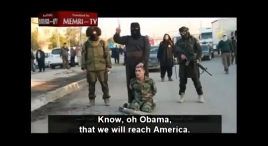 IS가 버락 오바마 미국 대통령을 참수하겠다고 협박하는 동영상이 공개됐다. 유튜브 영상 화면 캡처.