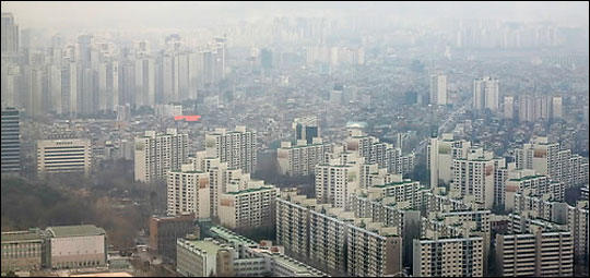 서울 아파트 1월 거래량이 2006년 실거래가 조사 이후 사상 최대치를 기록했다.(자료사진) ⓒ연합뉴스