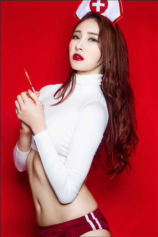 섹시 모델 김올리아가 과감한 섹시 화보를 공개했다. ⓒ파이브시크릿 스튜디오 채승훈 포토그래퍼