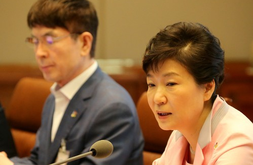 박근혜 대통령이 1일 청와대에서 열린 수석비서관회의를 주재하고 있다. ⓒ연합뉴스