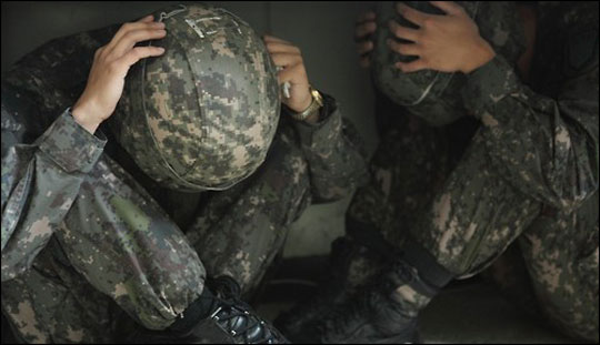 국방부는 1일 군에서 구타나 가혹행위를 못 이겨 자살한 장병에게 보상금이 지급된다고 밝혔다.(자료사진) ⓒ연합뉴스