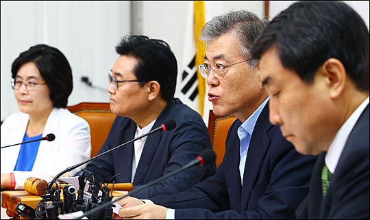 문재인 새정치민주연합 대표가 31일 오전 국회에서 열린 최고위원회의에서 이야기하고 있다.(자료사진) ⓒ데일리안 홍효식 기자