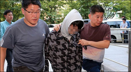 서울 양천구 목동의 한 중학교에서 부탄가스를 터뜨린 중학교 3학년생 이모 군이 범행 당일 과도도 훔쳐 소지하고 있었다는 진술을 했다.(자료사진) ⓒ연합뉴스