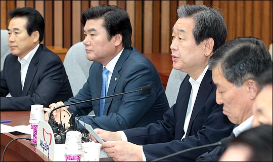 김무성 새누리당 대표가 4일 오전 국회에서 열린 주요당직자회의에서 이야기 하고 있다. ⓒ데일리안 박항구 기자 