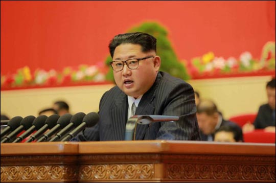 류길재 전 통일부 장관이 북한의 남북군사회담 개최 제안에 정부가 받아들이지 않고 있는 상황에 대해 "현재 회담 제의를 받아들이기 어려운 상황"이라며 정부의 입장에 공감을 표시했다.(자료사진) 노동신문 캡처