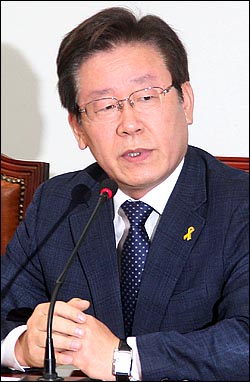 이재명 성남시장이 29일 정부의 지방재정개편안 추진에 대해 강하게 비판했다.(자료사진) ⓒ데일리안 박항구 기자