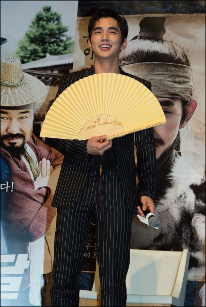 배우 유승호는 영화 '봉이 김선달'에서 희대의 사기꾼을 맡아 코믹 연기를 시도한다.ⓒCJ엔터테인먼트