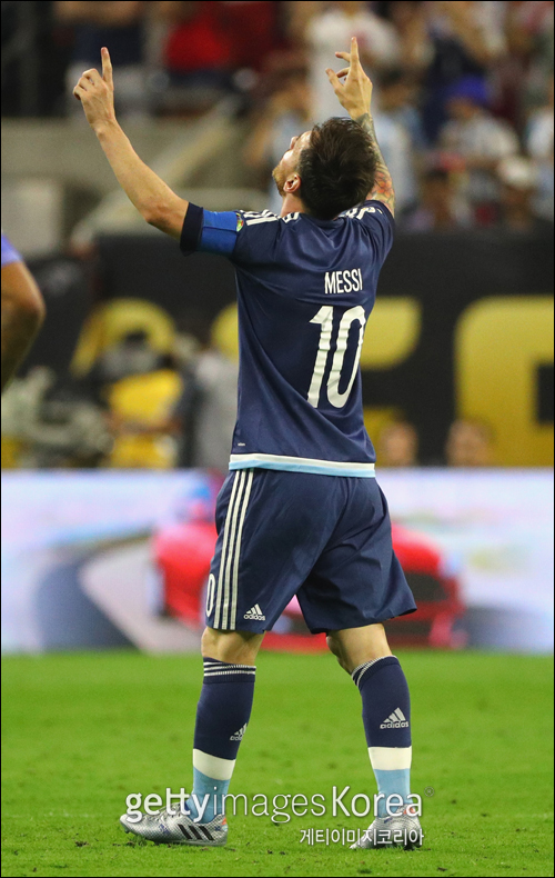 리오넬 메시가 아르헨티나 유니폼을 입고 첫 메이저대회 우승에 도전한다. ⓒ 게티이미지