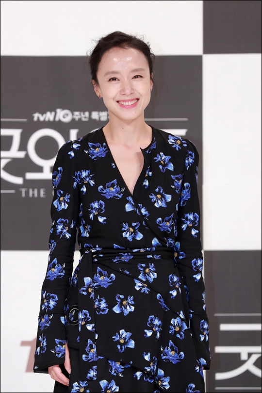 11년 만에 안방에 복귀한 배우 전도연이 tvN 금토극 '굿와이프'를 택한 이유를 밝혔다.ⓒvN