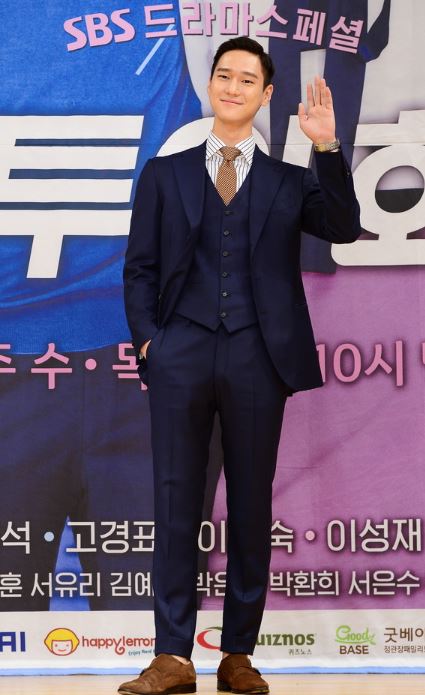 SBS 새 수목드라마 ‘질투의 화신’ 고경표가 전작에서 함께 호흡한 박보검을 응원했다.ⓒ SBS
