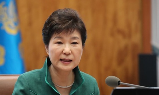 박근혜 대통령이 22일 오전 청와대에서 열린 수석비서관회의에서 발언하고 있다. ⓒ연합뉴스