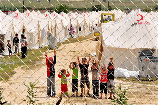 시리아 난민캠프. 사진출처 http://borgenproject.org/7-facts-syrian-refugees/