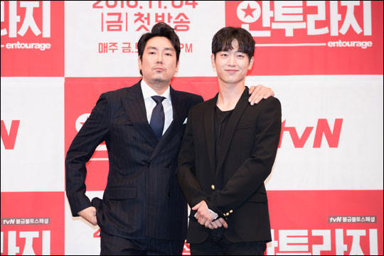 배우 조진웅과 서강준이 tvN 새 금토드라마 '안투라지'에서 매니지먼트 대표와 인기 배우로 만났다.ⓒtvN
