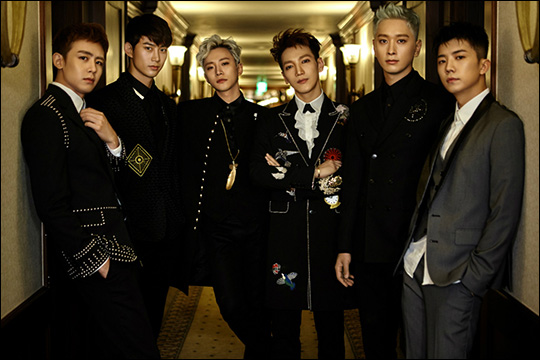 2PM이 2월과 3월 열리는 콘서트 6회를 전석 매진시키는 저력을 과시했다. ⓒ JYP엔터테인먼트