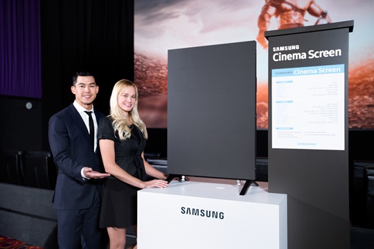 삼성전자 모델들이 27일(현지시간) 미국 라스베이거스에 위치한 씨네마크 극장에서 '삼성 시네마 스크린'을 소개하고 있다.ⓒ삼성전자