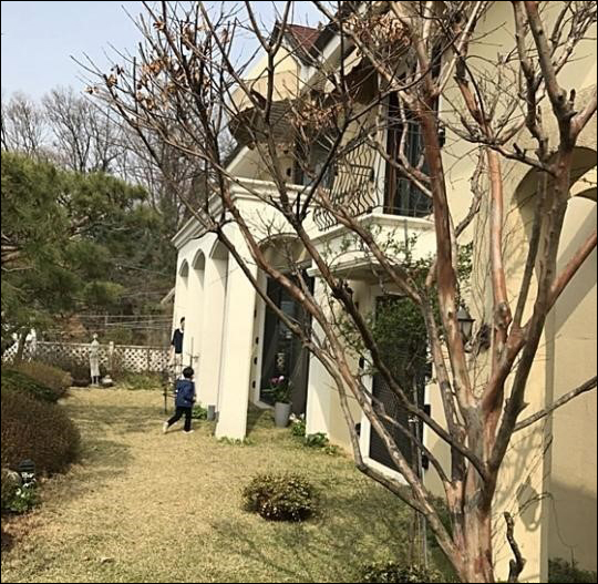 배우 신소미가 내곡동집을 떠나는 심경을 전했다. ⓒ 신소미 인스타그램