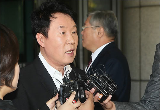 가수 김연자 매니저 홍상기 씨가 송대관 폭언논란에 대해 입장을 밝혔다. ⓒ 연합뉴스
