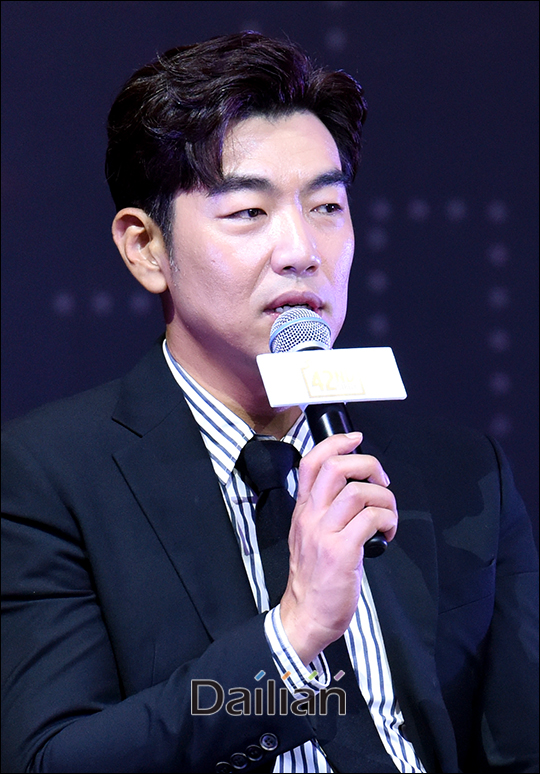 배우 이종혁이 뮤지컬 '브로드웨이 42번가'를 통해 관객들을 만난다. ⓒ 데일리안 이한철 기자