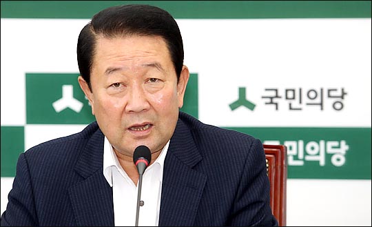 박주선 국민의당 비상대책위원장이 지난 14일 오전 국회에서 열린 비상대책위원회의에서 이야기 하고 있다. (자료사진) ⓒ데일리안 박항구 기자