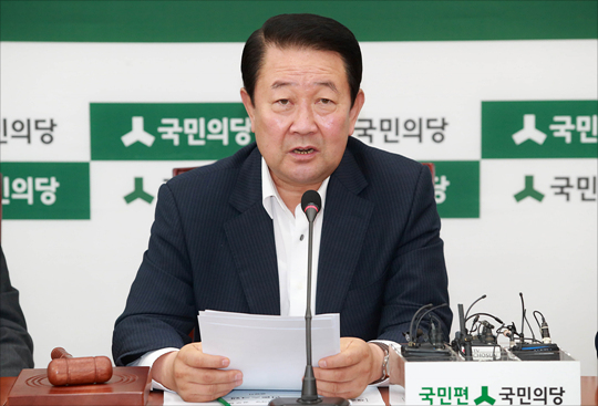 박주선 국민의당 비대위원장이 지난 21일 오전 국회에서 열린 국민의당 비상대책위원회의에서 모두발언을 하고 있다. ⓒ데일리안 홍금표 기자