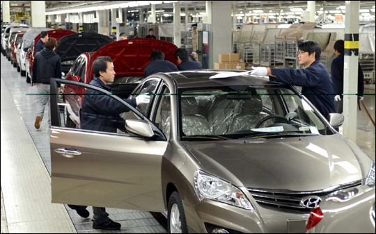 현대자동차의 중국 생산 합작법인인 베이징현대 2공장 생산라인 전경.ⓒ현대자동차