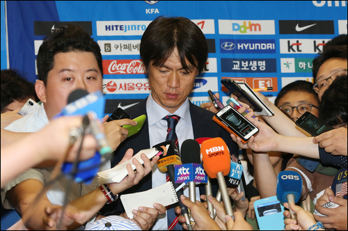 한국 축구는 성급했던 나머지 이미 홍명보라는 소중한 자산을 잃고 말았다. ⓒ 연합뉴스