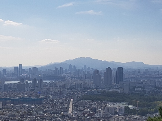하반기에도 건설사들의 정비사업 수주전이 치열하게 펼쳐질 전망이다. 사진은 서울 일대 전경. ⓒ권이상 기자