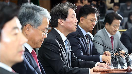 안철수 국민의당 대표가 지난 25일 오전 국회에서 열린 최고위원-국회의원 연석회의에서 이야기 하고 있다.(자료사진)ⓒ데일리안 박항구 기자