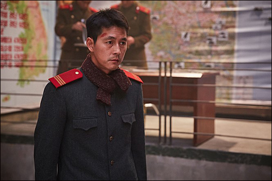 영화 '강철비'는 북한 최정예 요원 엄철우(정우성)과 남한 외교안보수석 곽철우(곽도원)의 이야기를 그린 첩보액션스릴러물이다.ⓒ뉴