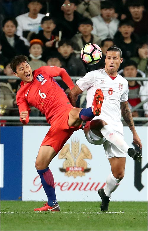 정우영은 대표팀에서 묵묵히 중원을 지키며 궂은일을 마다하지 않았던 선수다. ⓒ 데일리안 박항구 기자