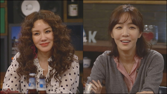 가수 겸 배우 엄정화와 작사가 김이나가 tvN '인생술집'을 방문한다. ⓒtvN