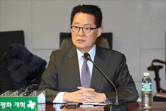 박지원 국민의당 의원이 12일 오전 국회 의원회관에서 열린 국민의당지키기운동본부 전체회의에서 발언을 하고 있다. ⓒ데일리안 홍금표 기자