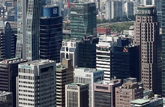 지난해 꾸준한 증가세를 보이던 중·소형 빌딩 거래 거래량이 감소세로 돌아서며 한풀 꺾인 모습이다. 서울의 한 오피스빌딩 밀집지역.(자료사진)ⓒ연합뉴스