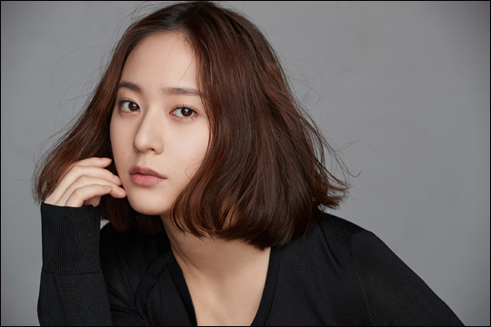 tvN '슬기로운 감빵생활'에 나온 가수 겸 연기자 정수정은 "액션에 도전하고 싶다"고 했다.ⓒSM엔터테인먼트