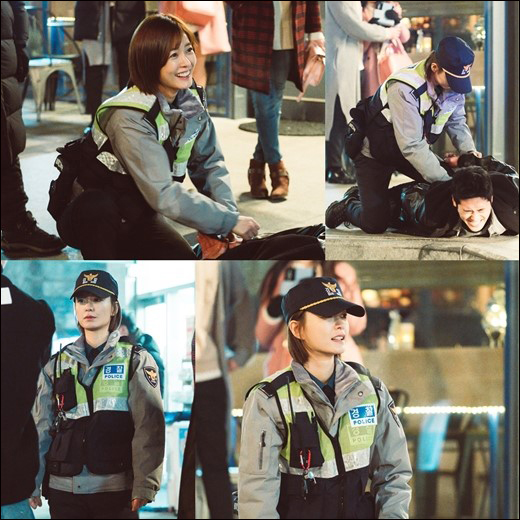 배우 정유미가 tvN 새 토일드라마 '라이브(Live)' 지구대 경찰로 변신했다.ⓒtvN