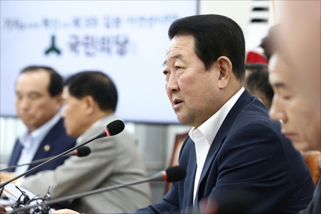 박주선 국민의당 비대위원장이지난해 8월7일 오전 국회에서 열린 국민의당 비상대책위원회의에서 모두발언을 하고 있다.(자료사진)ⓒ데일리안 홍금표 기자