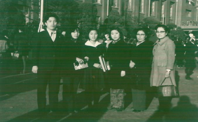 여동생 졸업식에 모인 김광림 의원 가족들. (자료사진) ⓒ김광림 의원실 제공