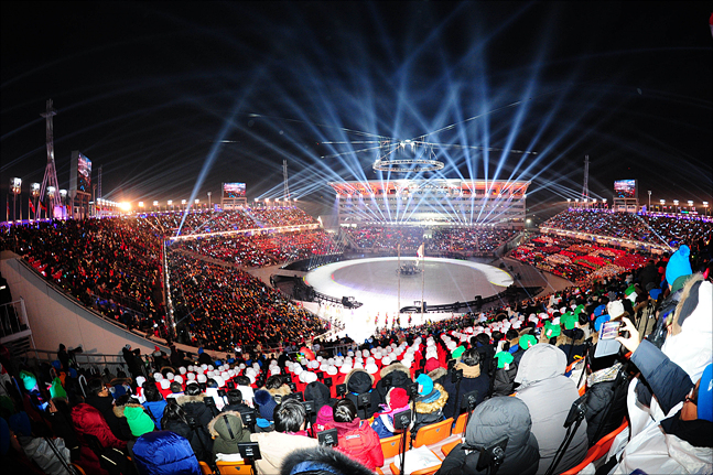 지난 9일 오후 강원도 평창 올림픽 스타디움에서 2018 평창동계올림픽 개회식이 열리고 있다. ⓒ2018평창사진공동취재단