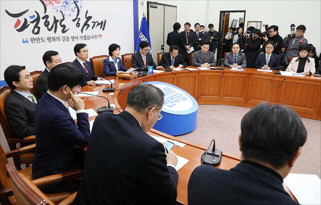 21일 오전 국회에서 더불어민주당 최고위원회의가 열리고 있다. ⓒ데일리안 홍금표 기자