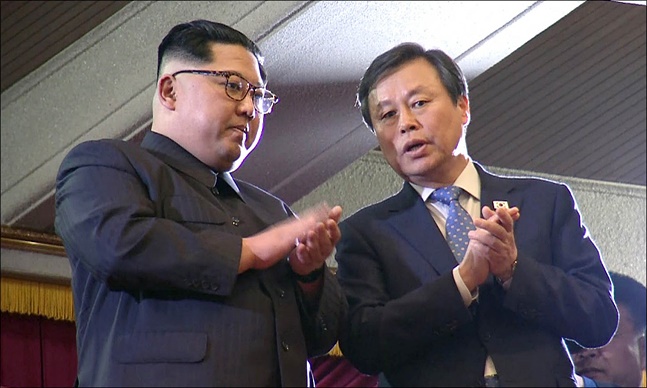 북한 최고지도자 김정은이 우리 예술단 공연에 깜짝 등장하는가 하면, 방북 일정 전반에 걸쳐 북측 관계자들의 세심한 배려가 돋보였다.(자료사진) ⓒ평양공연공동취재단